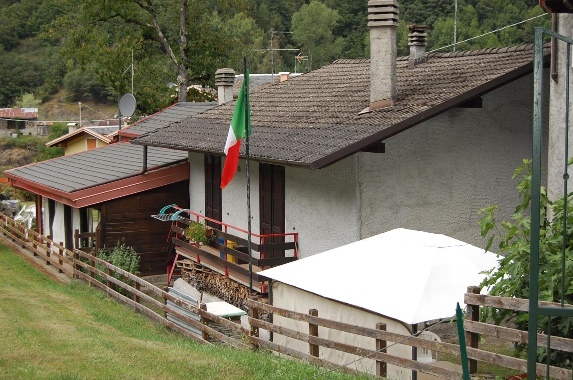 Casa Valentino Villa Corteno Golgi Exterior photo